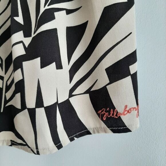 BILLABONG Spaghetti Strap Silky Tank Top B&W Sz M Flawed - Picture 4 of 16